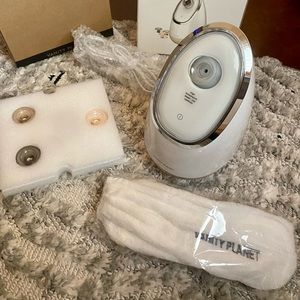 Vanity Planet Aira Ionic Facial Steamer in Rose Gold